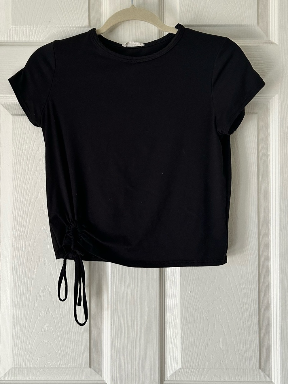 Olivia Rae Black Cropped Tee Side Drawstring Ruched Top - Size Medium
